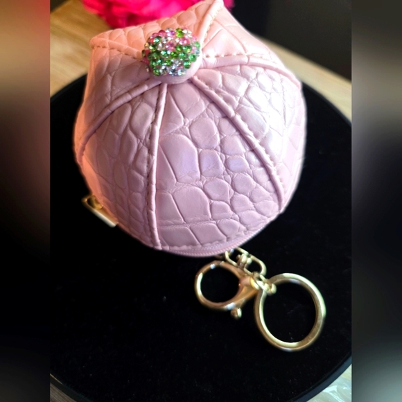 Pink Bling Baseball Cap Handbag Charm – Sparkly Keychain with Storage - Picture 3 of 6